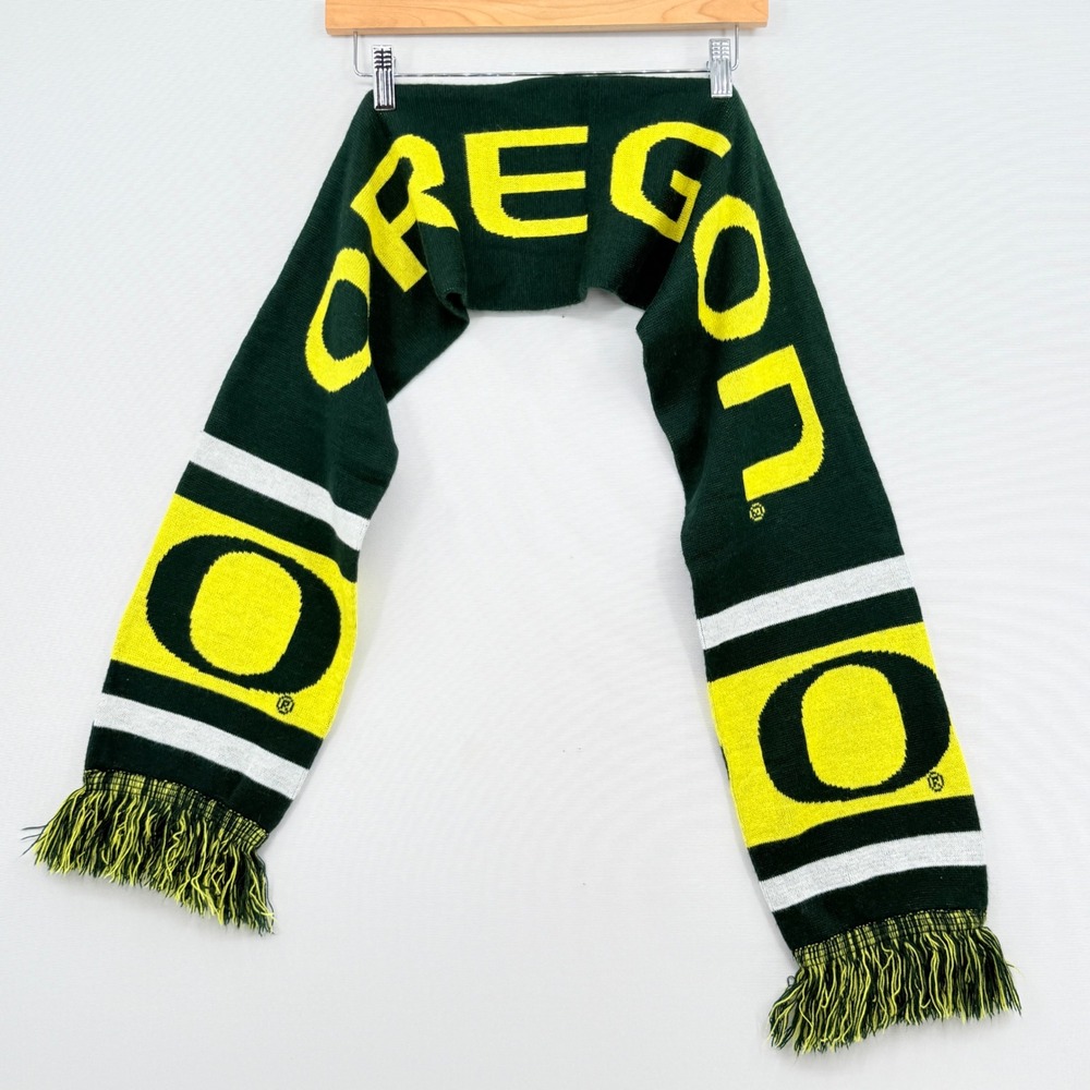 Forever Collectibles Oregon Ducks Scarf Unisex OS Green Yellow Knit Sporty Fan